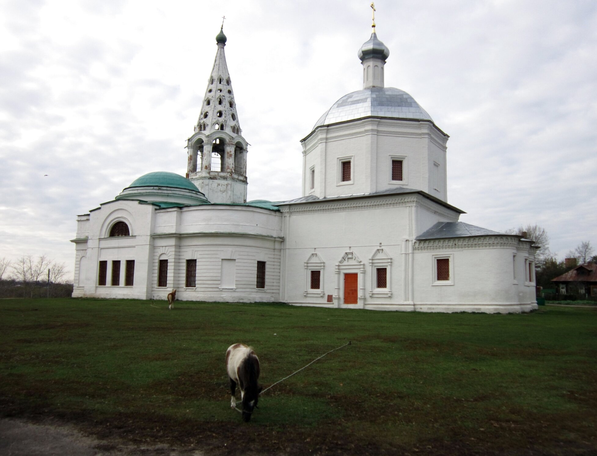 Троицкий собор на Соборной горе в Серпухове