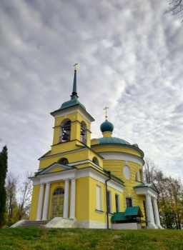 Церковь Рождества Пресвятой Богородицы в селе Мишутино