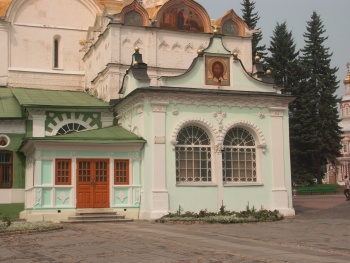 Троицкий собор и Серапионова палатка в Троице-Сергиевой лавре