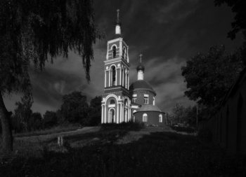 Храм Святых Первоверховных Апостолов Петра и Павла в селе Петровское