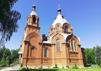 Церковь иконы Божией Матери «Знамение» в Комлево