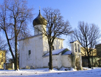 Храм святого Георгия Победоносца со Взвоза в зимнем убранстве