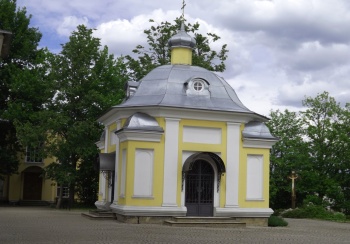 Часовня преподобных Сергия и Варвары в Введено-Оятском монастыре