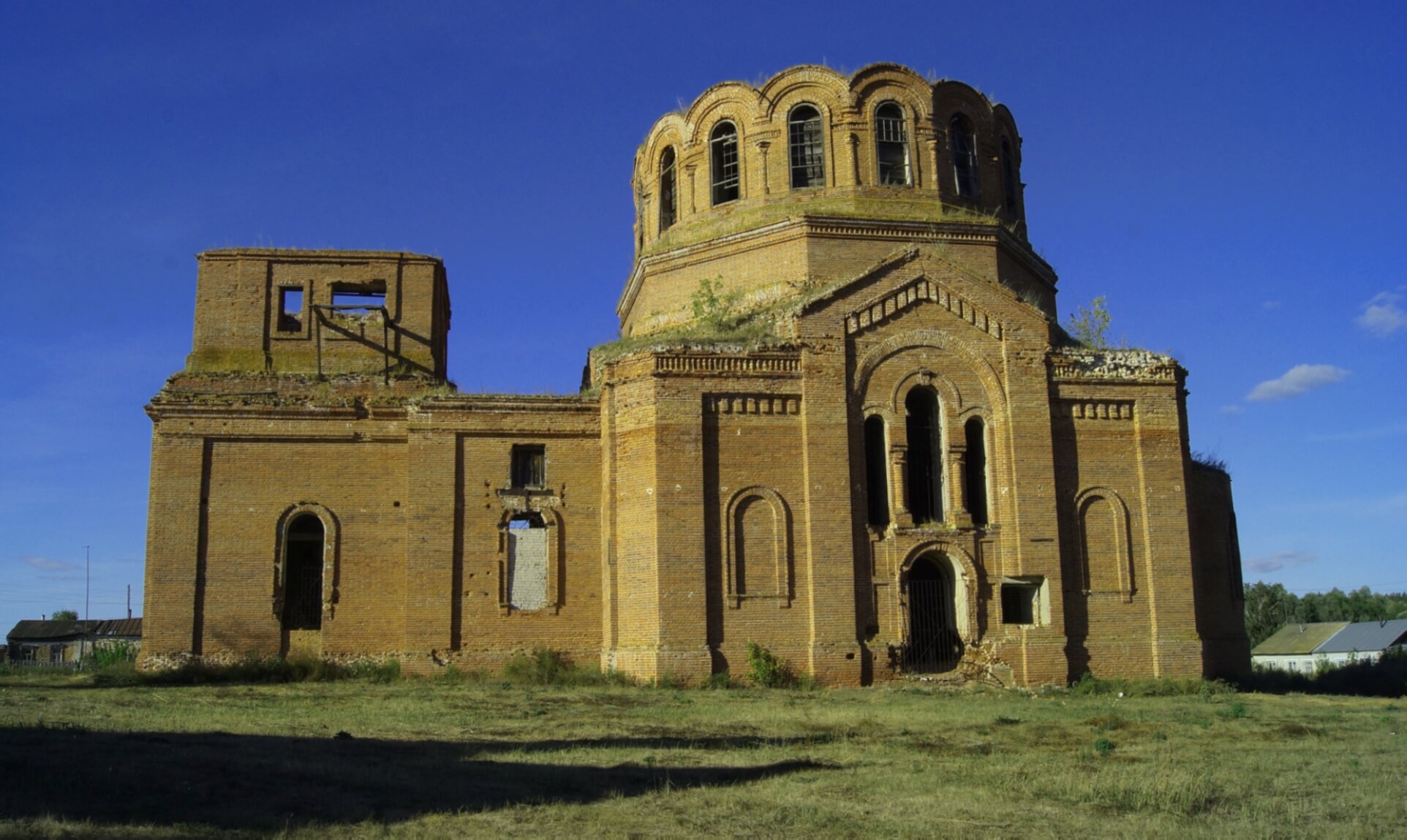 Церковь Покрова Пресвятой Богородицы в селе Красная Река