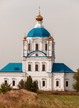 Церковь Воскресения Словущего в селе Ретяжи