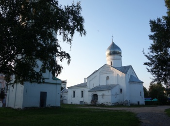 Церковь Димитрия Солунского на Славкове в Великом Новгороде