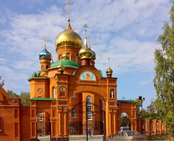 Храм во имя святого преподобного Серафима Саровского в Екатеринбурге