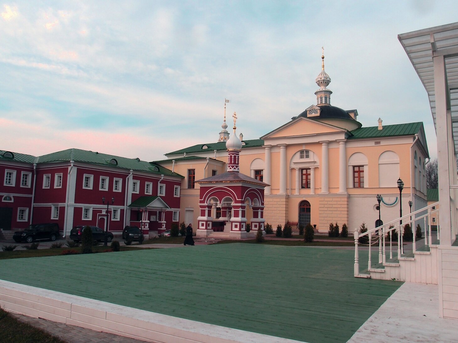 Церковь Рождества Богородицы в Николо-Пешношском монастыре
