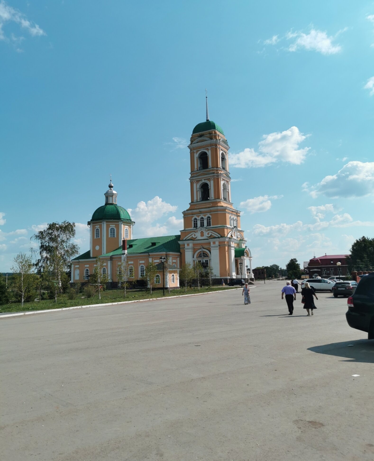 Свято-Никольский храм в селе Николо-Березовка