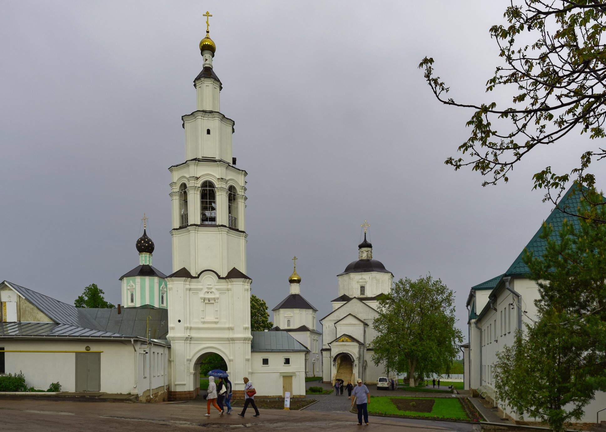 Рыльский Свято-Николаевский мужской монастырь