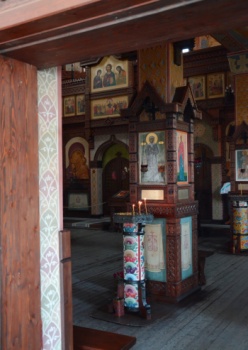 Интерьер храма преподобного Серафима Саровского в Анапе