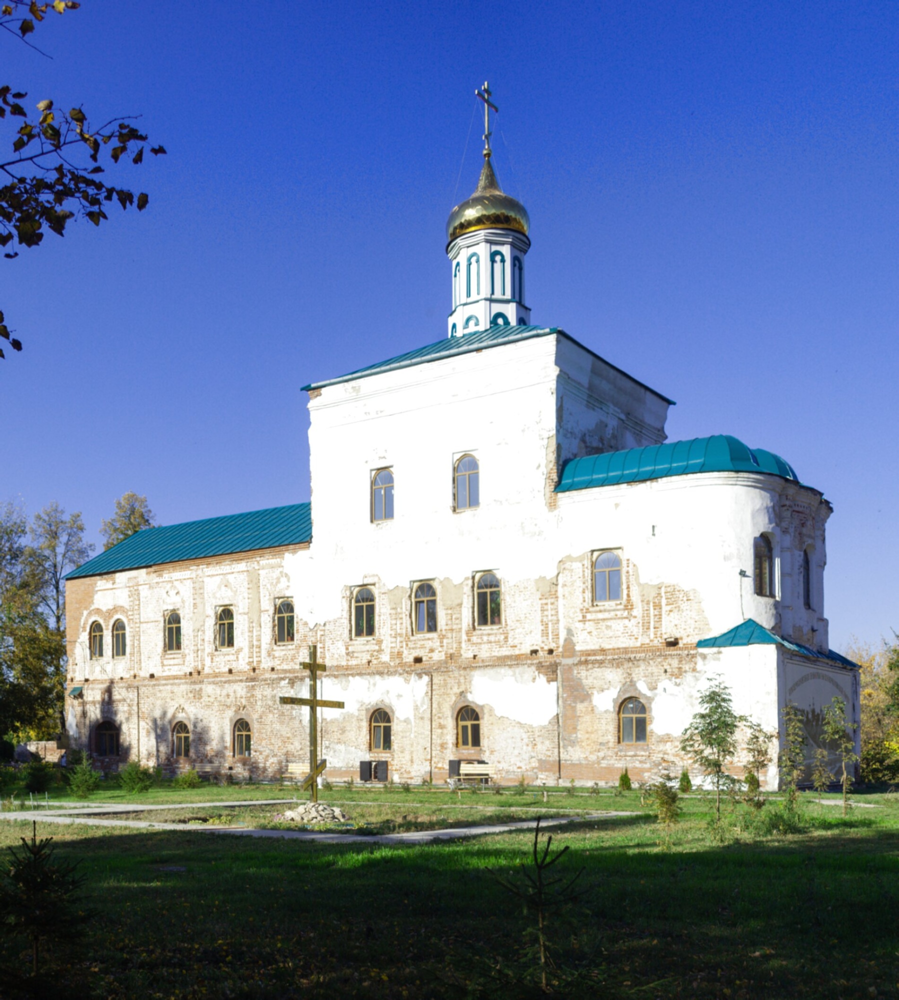 Надвратная церковь Тихона Амафунтского в Казани