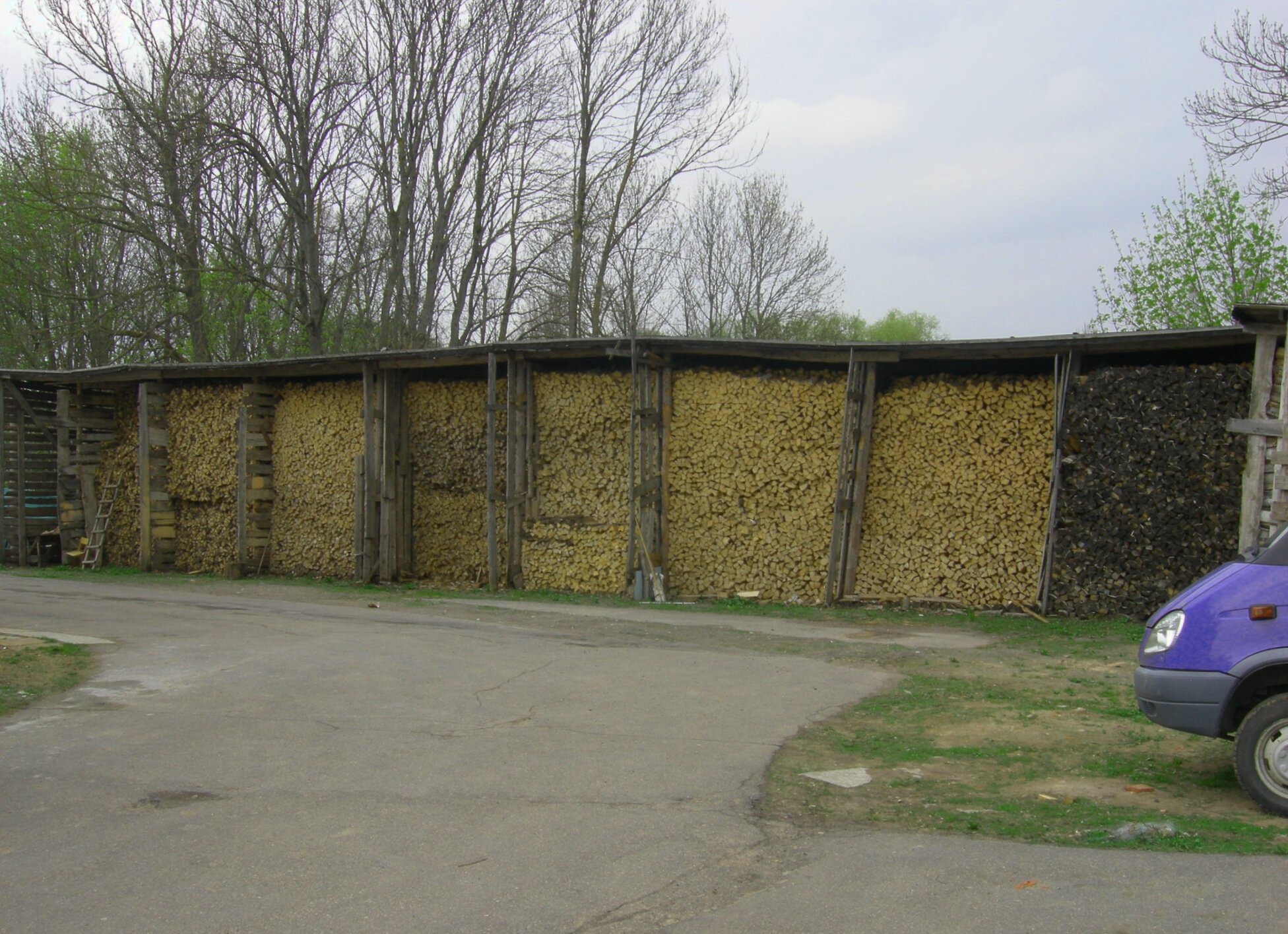 Дровница в Варлаамо-Хутынском Спасо-Преображенском монастыре