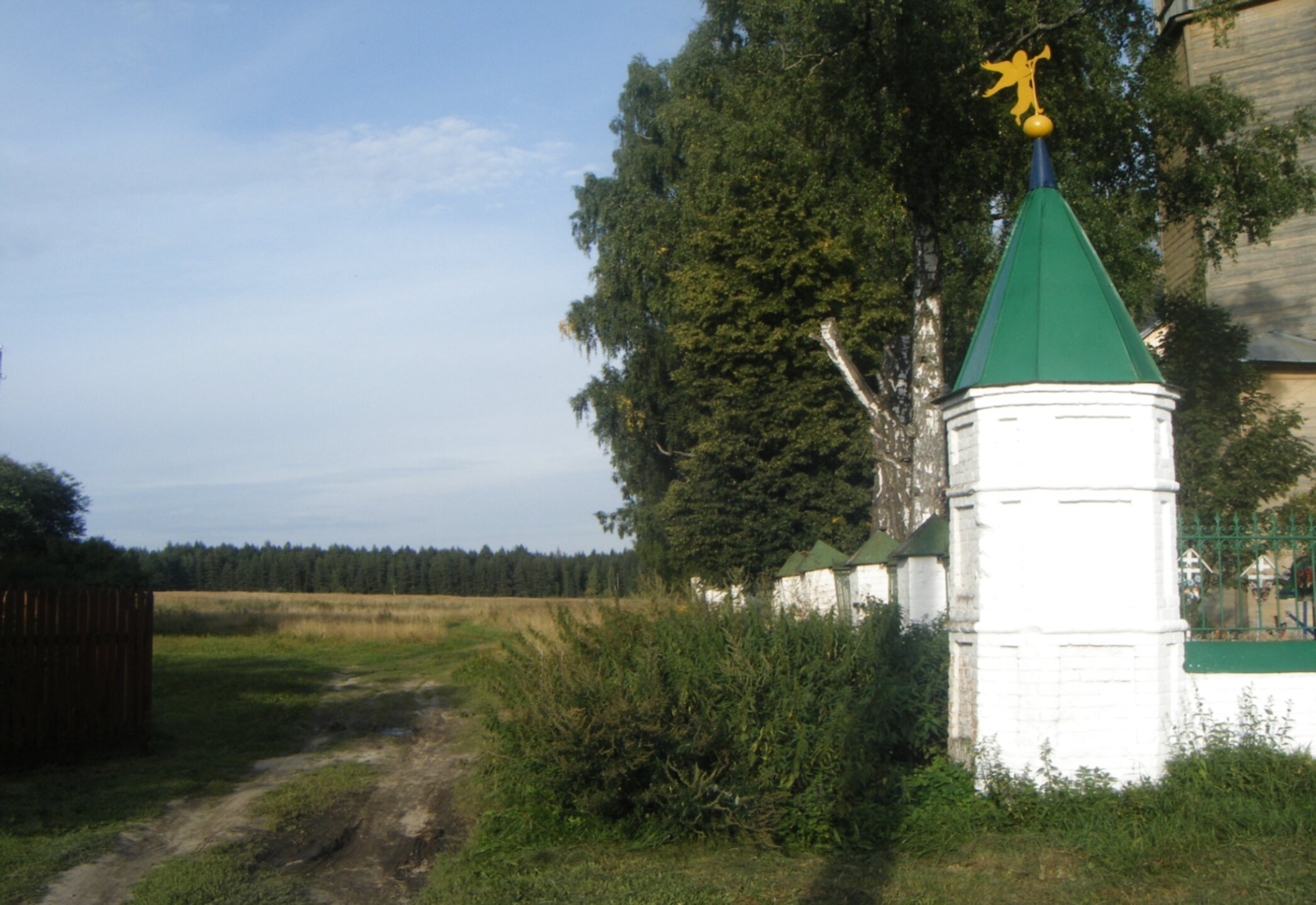 Храмовый комплекс в селе Рудне-Никитское