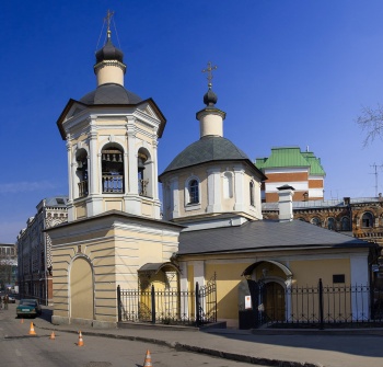 Храм Преподобного Сергия Радонежского в Крапивниках