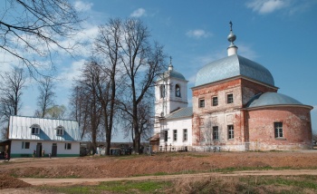 Храм Преображения Господня в деревне Слепушкино