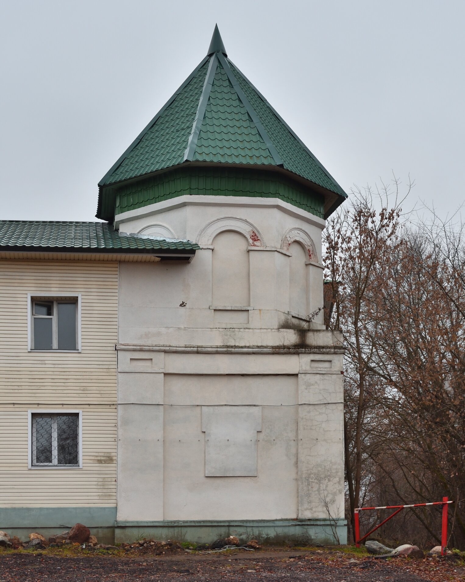 Игуменские кельи с церковью Всех Святых в Николо-Берлюковской пустыни