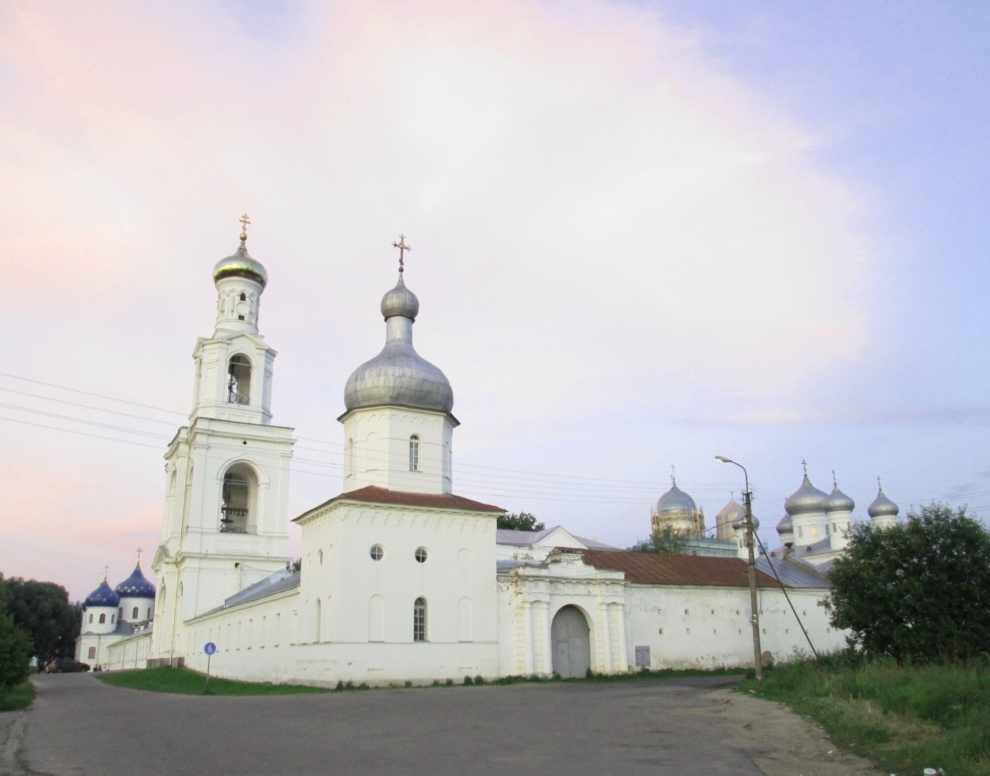 Свято-Юрьев мужской монастырь в Великом Новгороде
