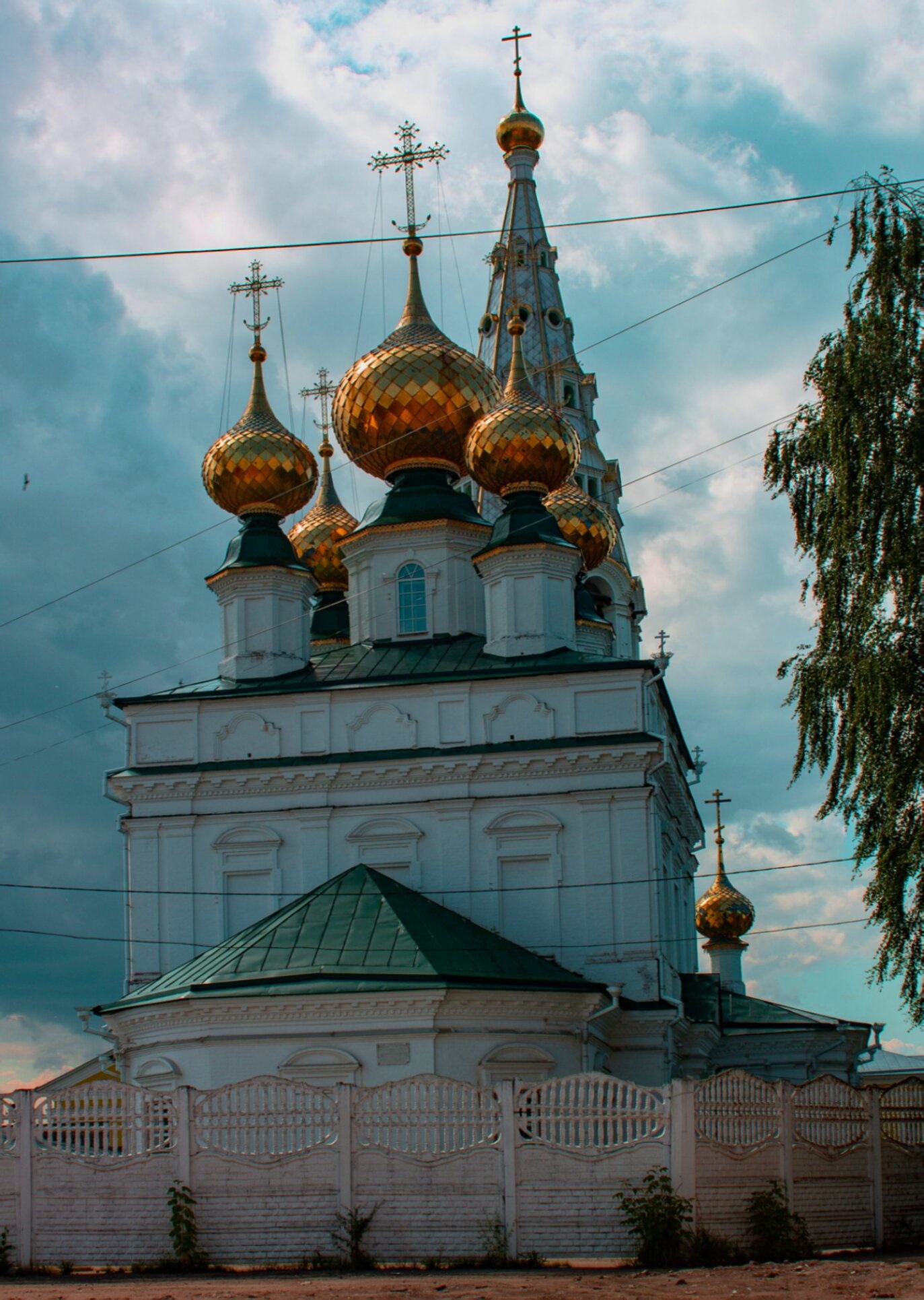 Никольский женский монастырь в Приволжске - архитектурный ансамбль