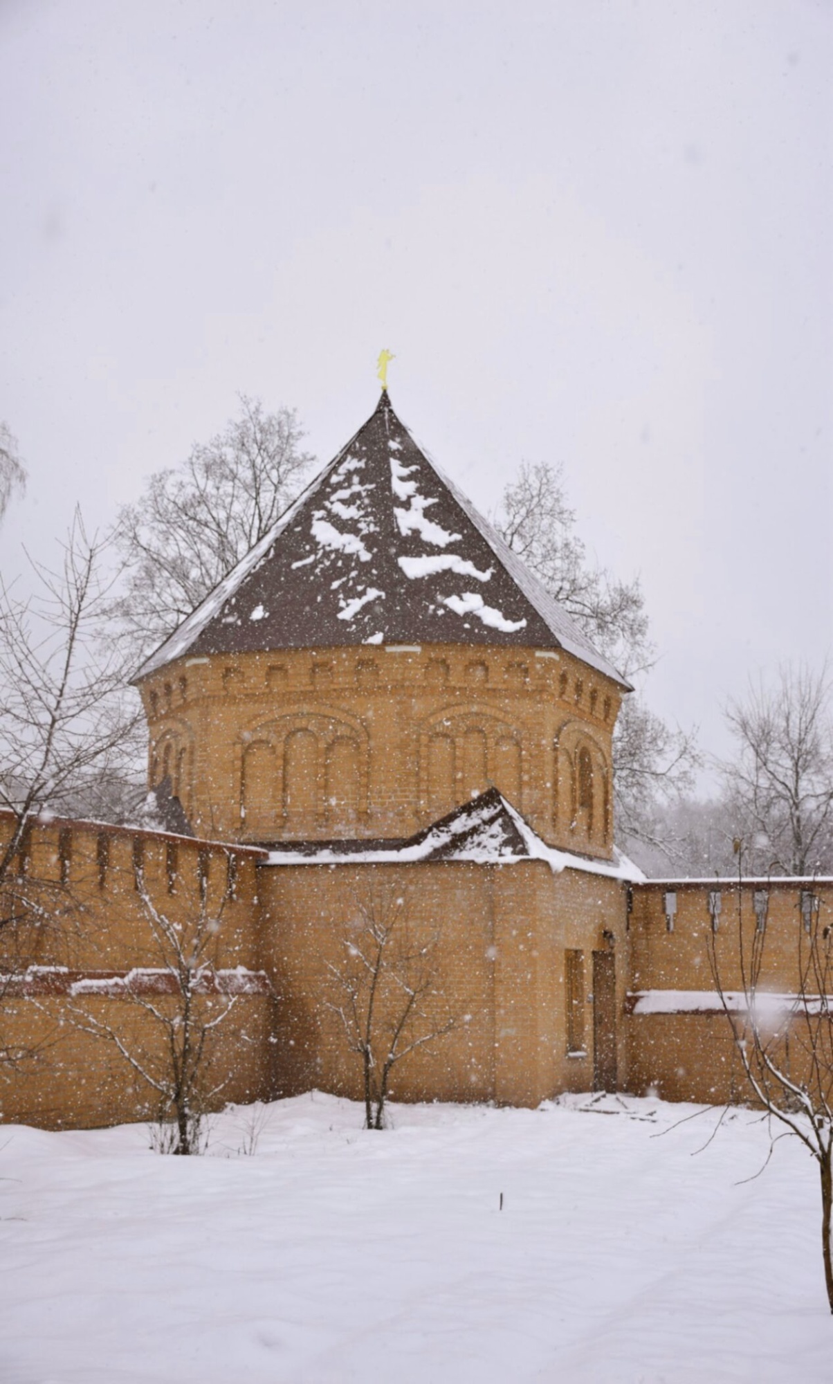 Храм Воскресения Христова в Кадашах: святыня Москвы
