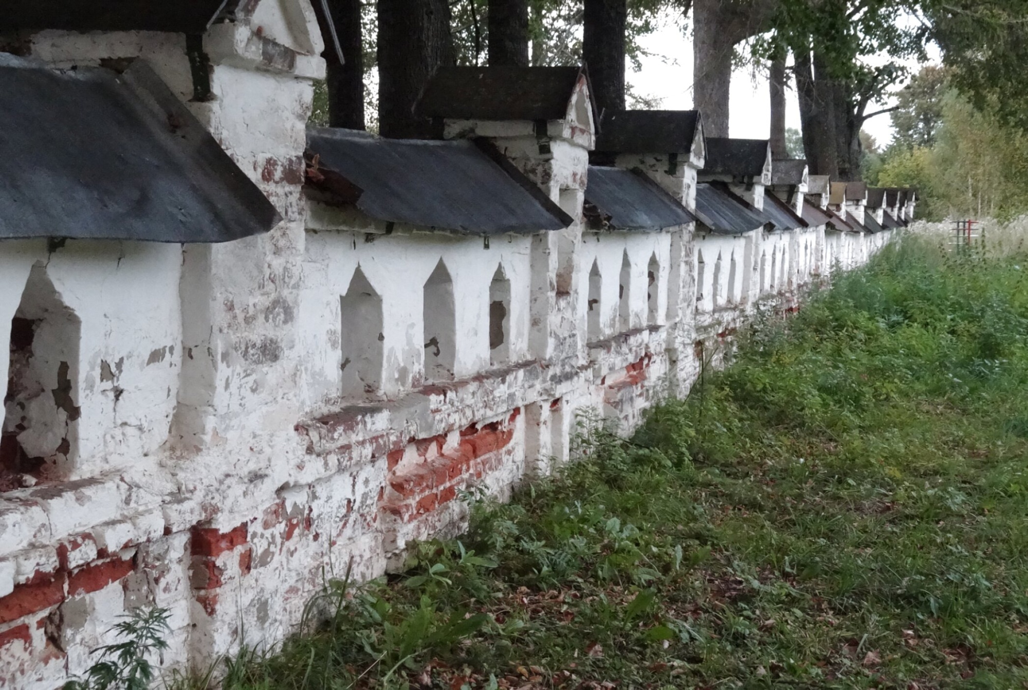 Церковная ограда Казанского храма в Кощеево
