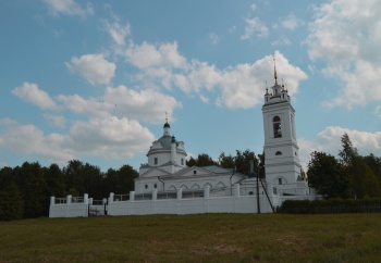 Церковь Казанской иконы Божией Матери в селе Константиново