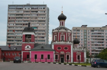 Храм Живоначальной Троицы в Конькове