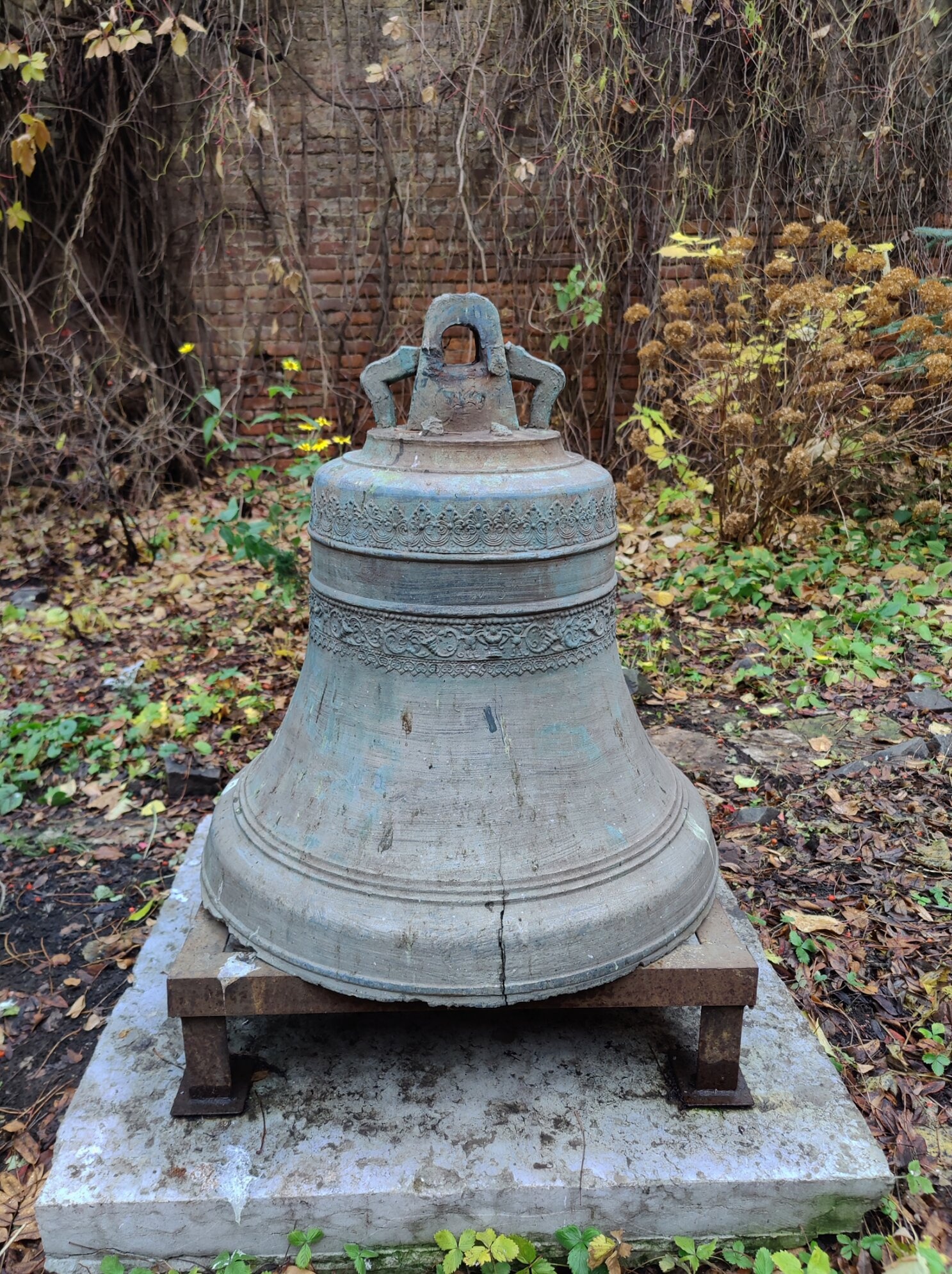 Колокол Скорбященской церкви в Санкт-Петербурге