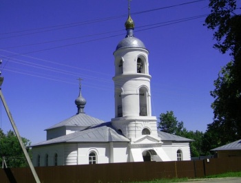 Храм Святой Троицы Живоначальной в селе Чернцы