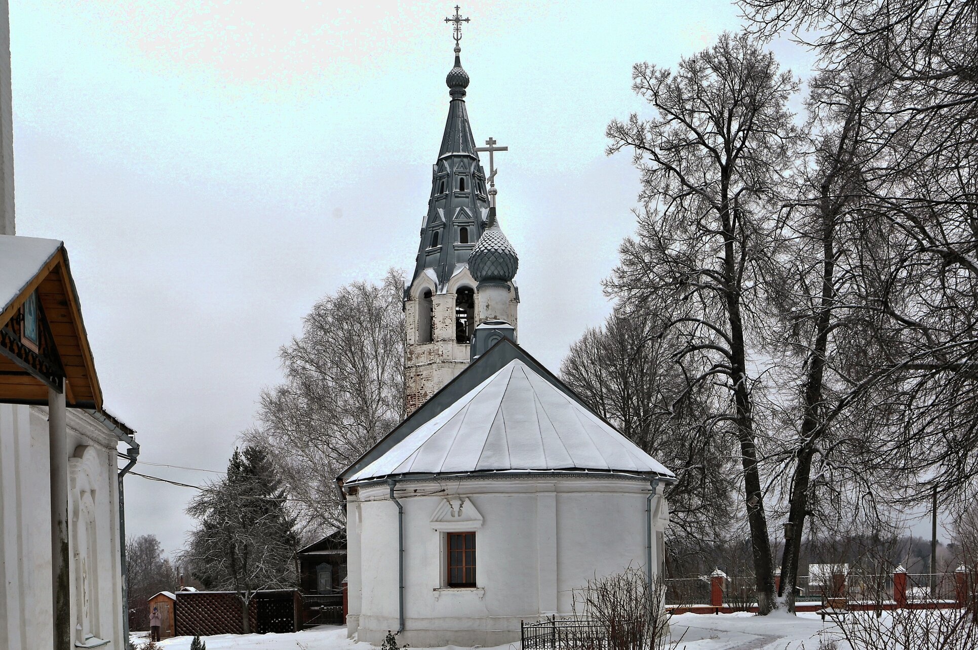 Церковь Введения во храм Пресвятой Богородицы в зимнем убранстве