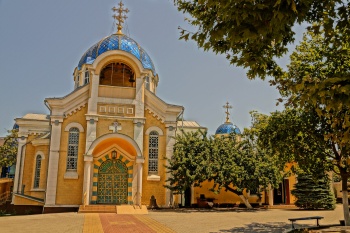 Свято-Успенский кафедральный собор в Махачкале