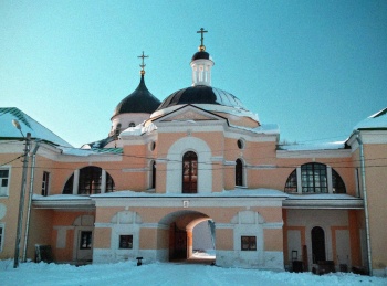 Надвратная церковь Нерукотворного Образа в Христорождественском монастыре Твери