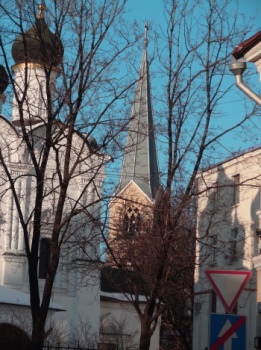 Церковь Святого Владимира в Старых Садах - православный храм в Москве
