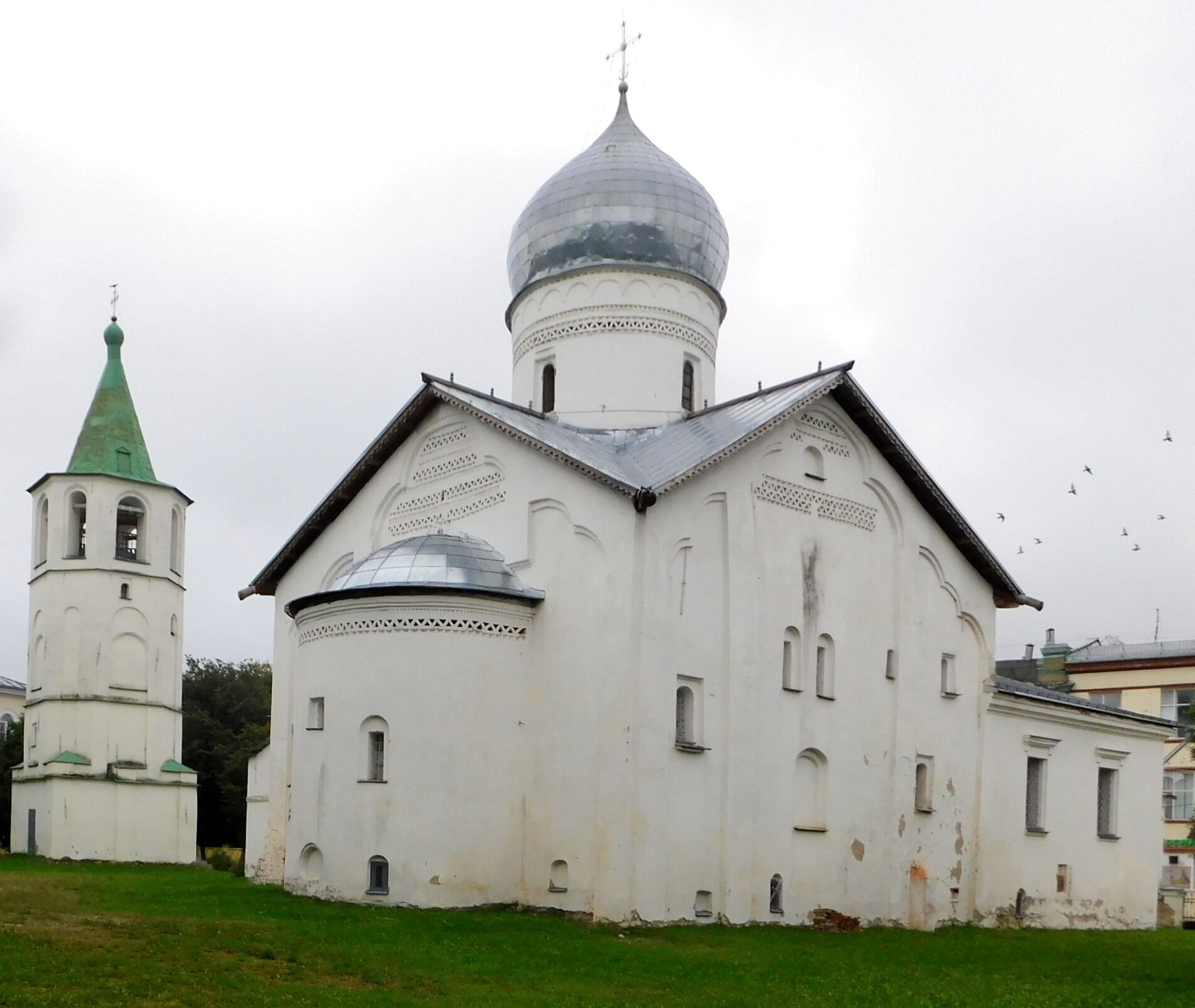 Церковь Димитрия Солунского на Славкове улице в Великом Новгороде