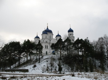 Михайло-Архангельская церковь в Торжке - зимняя фотография