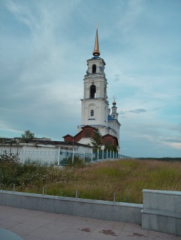 Храм Святых Апостолов Петра и Павла в Североуральске
