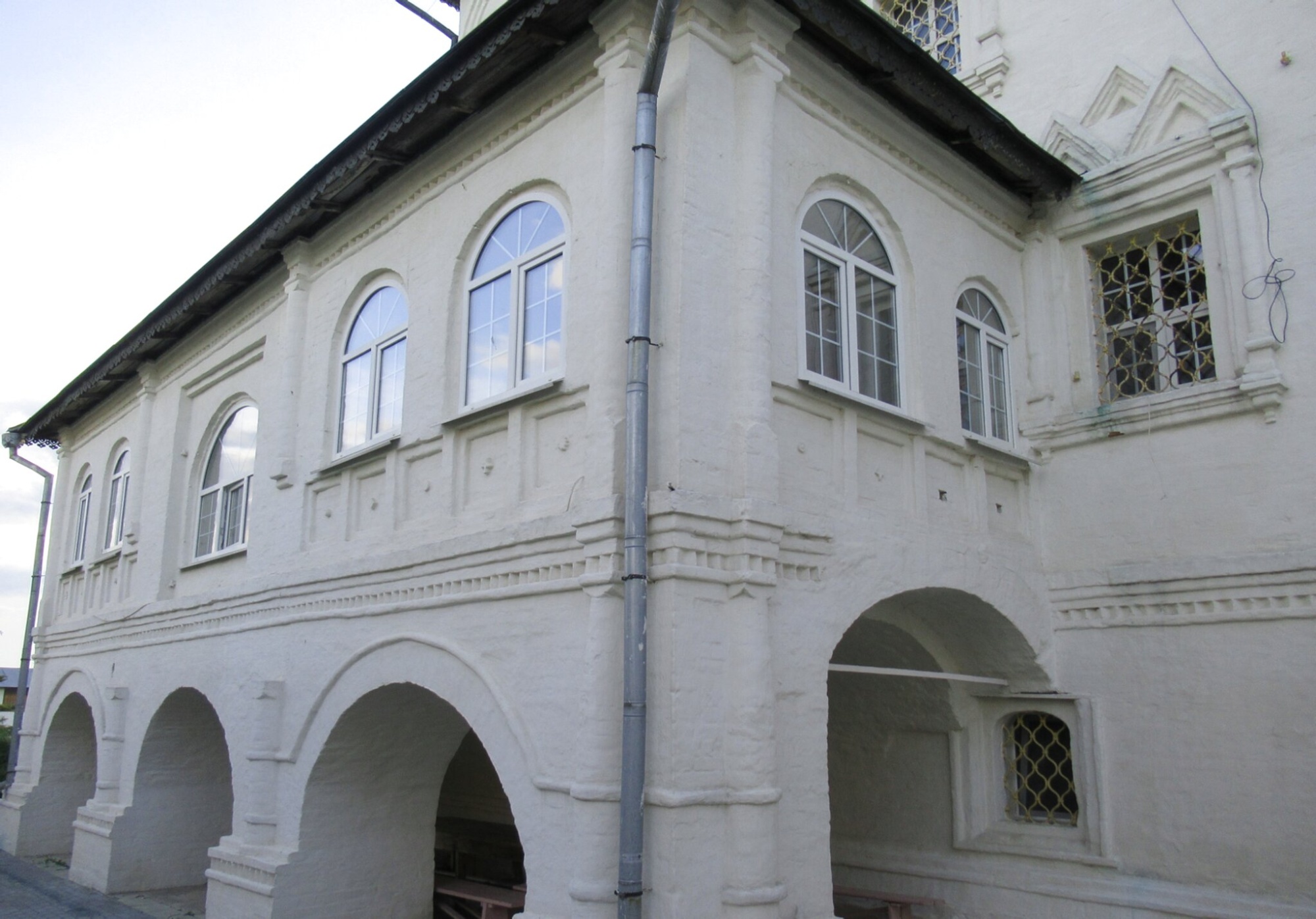 Церковь Космы и Дамиана в Кузьмино - Южная галерея