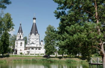 Церковь Богоявления Господня в Красном-на-Волге
