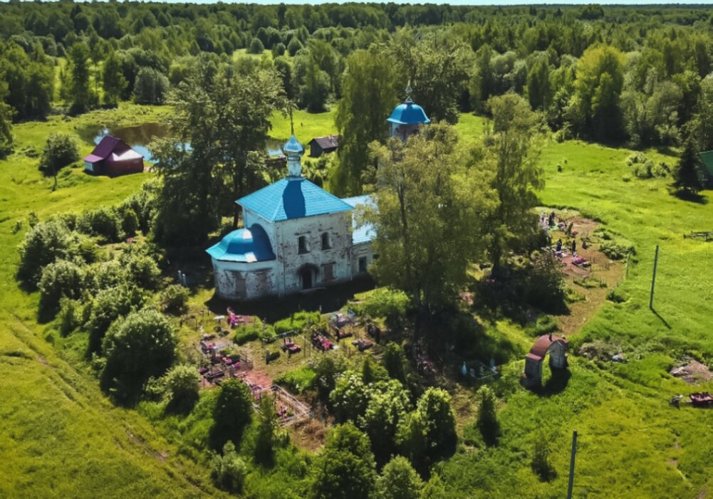 Введенская церковь в Любимском районе - архитектурный памятник Ярославской земли