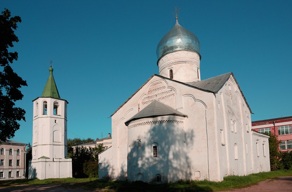 Церковь Димитрия Солунского на Славкове улице в Великом Новгороде