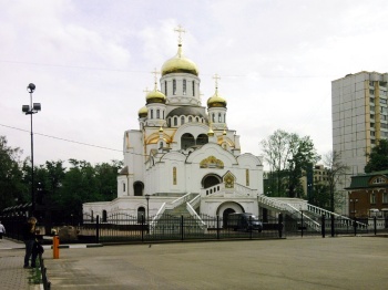 Храм Троицы Живоначальной в Реутове