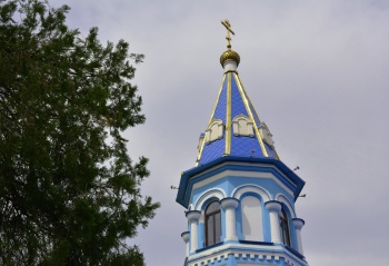 Купол и шпиль Храма Рождества Пресвятой Богородицы во Владикавказе