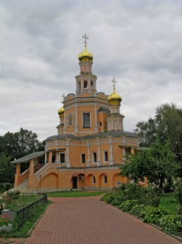 Храм святых благоверных князей Бориса и Глеба в Зюзине