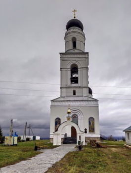 Храм Преображения Господня в селе Кадницы