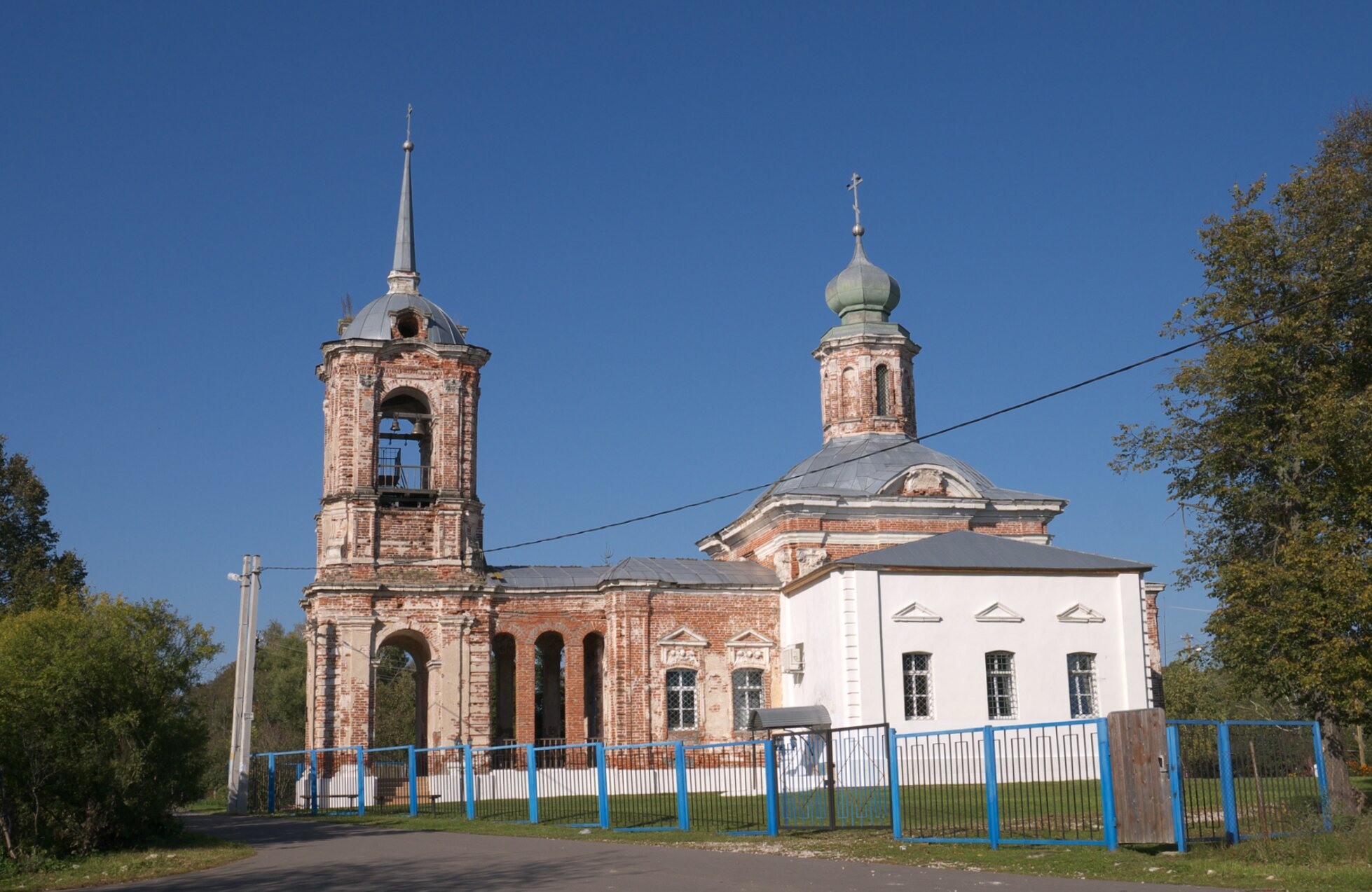 Церковь Рождества Христова в Каменищах