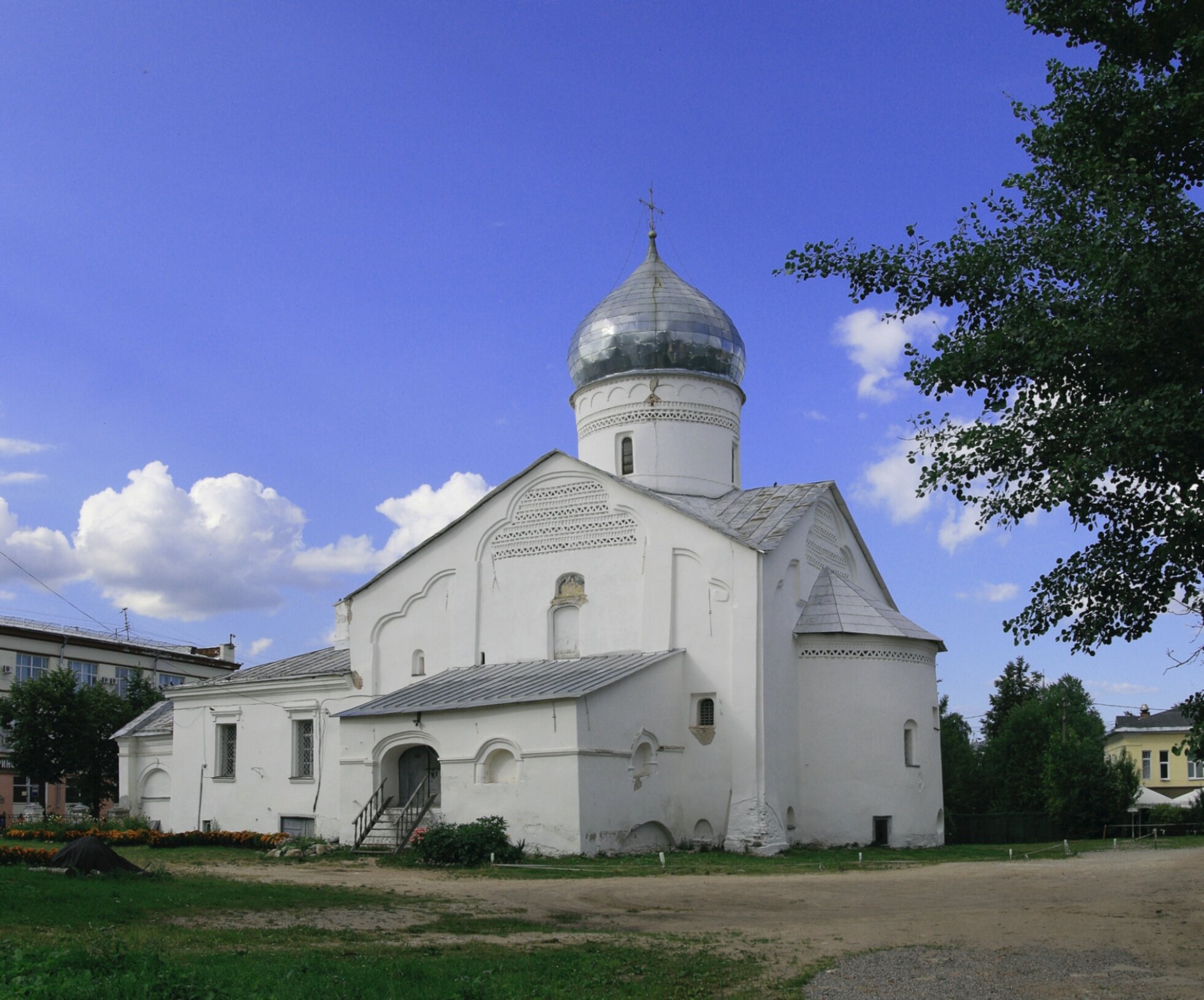 Церковь Димитрия Солунского на Славкове улице в Великом Новгороде