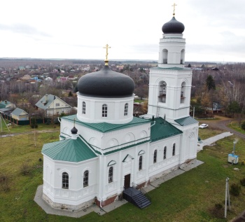 Храм Преображения Господня в селе Кадницы