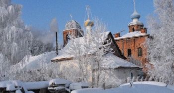 Казанская церковь в селе Пазушино зимой
