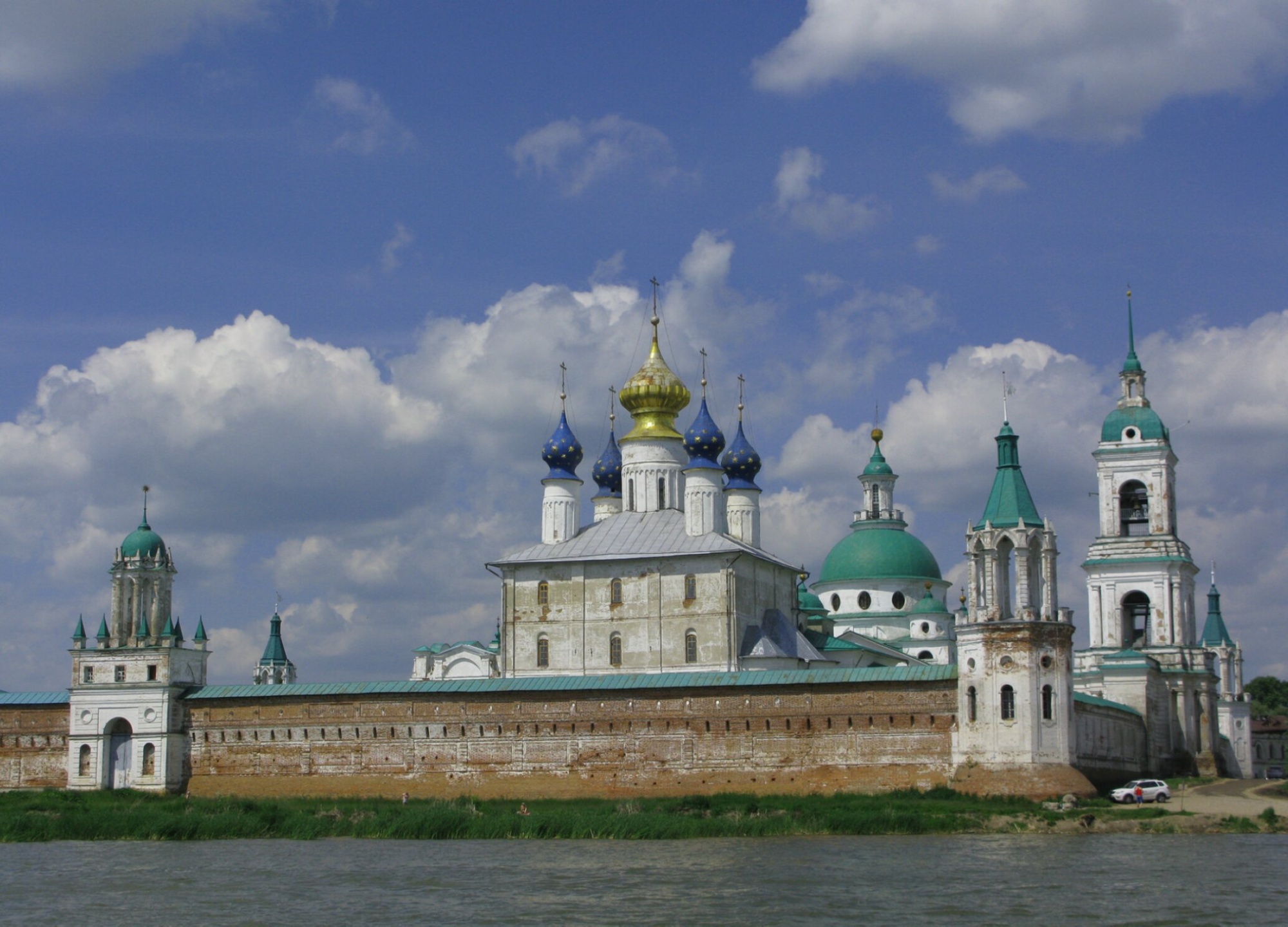 Спасо-Яковлевский Димитриев мужской монастырь в Ростове Великом