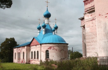 Храм Сретения Господня в селе Микшино